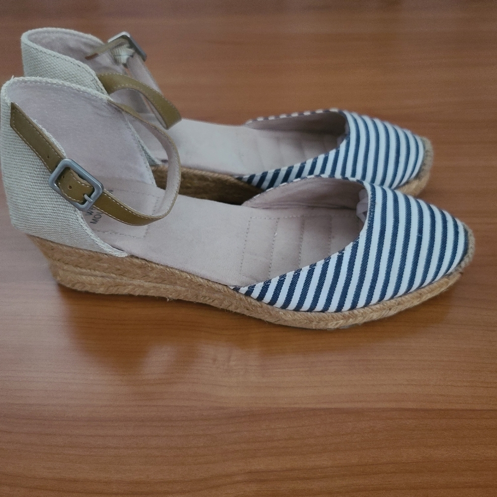 White Mountain Kate Espadrille Striped Wedge Women's Sz 9M - Picture 4 of 8